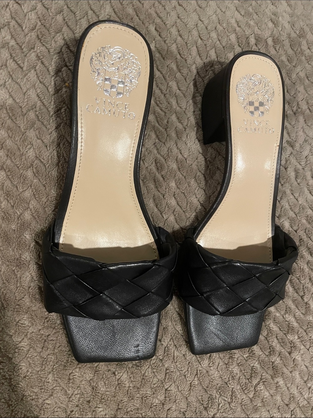 Vince Camuto Semtera